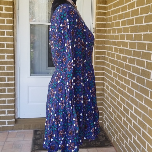 Aina Be dress - Picture 2 of 4